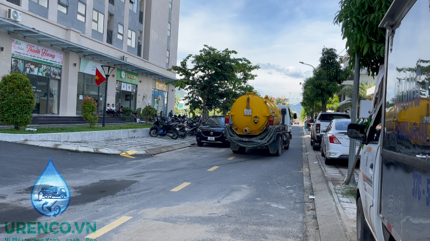 Hút hầm cầu Trà Tân